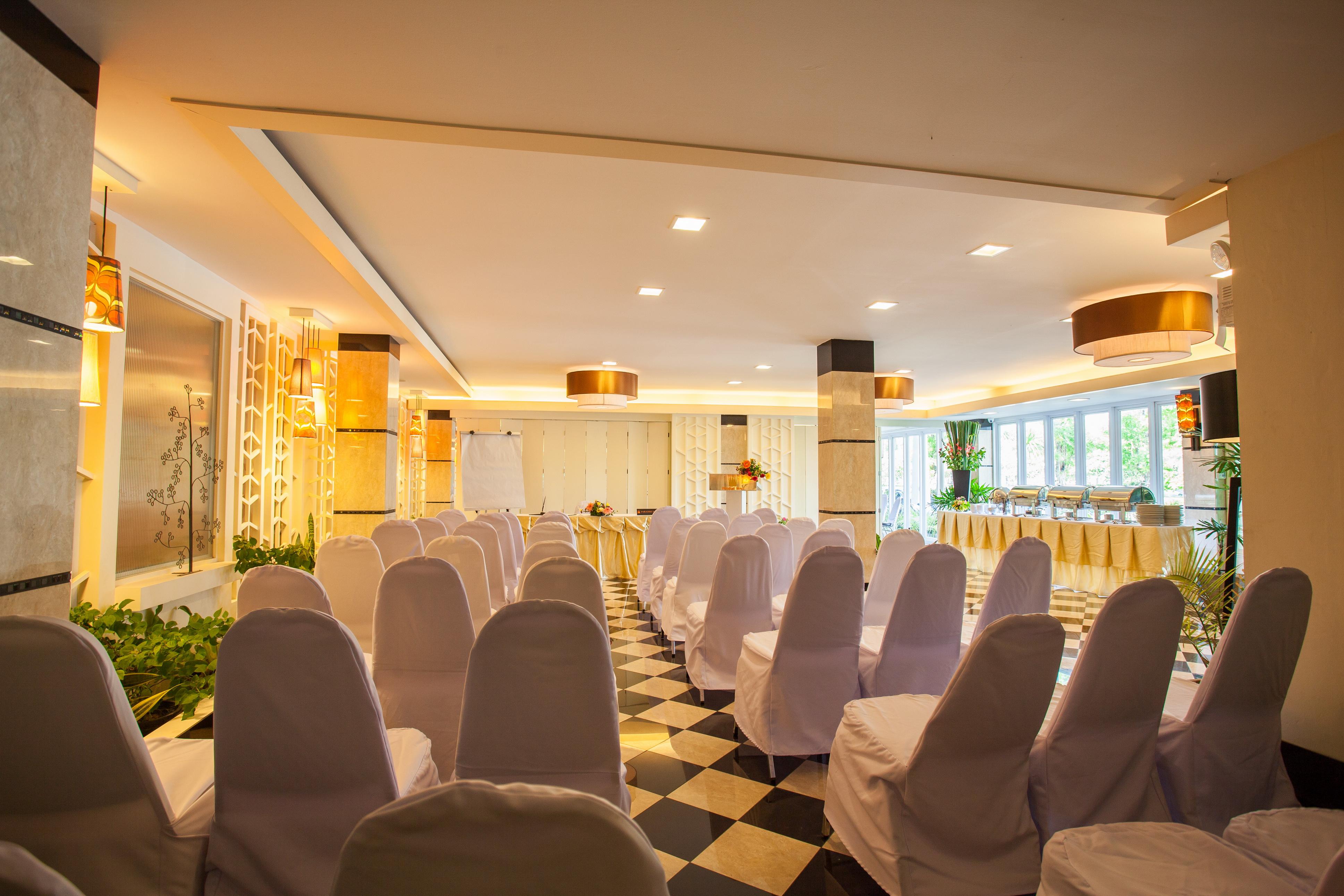 Paradise Hotel Udonthani Dış mekan fotoğraf